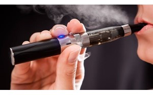 این آزمایش برای افراد سیگاری بالای ۵۰ سال واجب است!